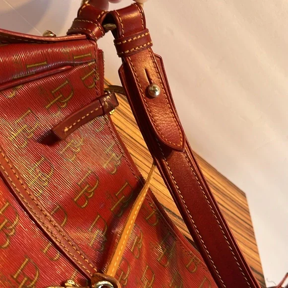 Dooney & Bourke Limited Edition 1975 Red /Burgundy Dillen Belvedere Hobo  Bag - Picture 13 of 13